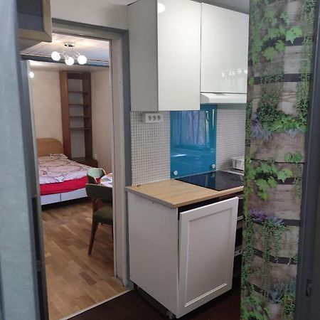 Apartamento Studio indépendant dans un maison Saint-Denis  Exterior foto